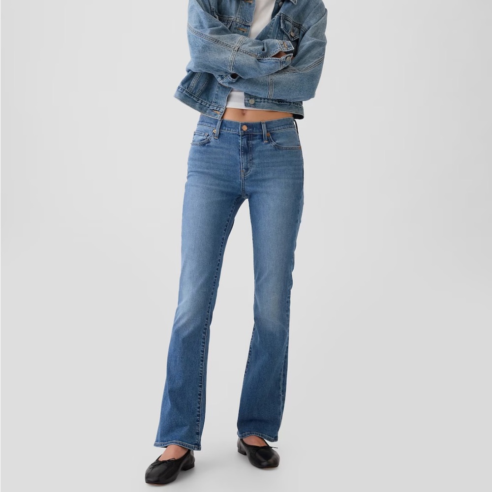 GAP Mid-Rise Blue Jeans